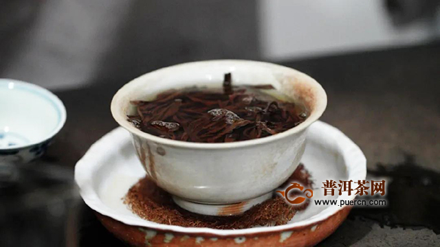 吉普号茶山黑话179：首次公开！潜入凤庆70年初制所，探秘古法制茶？